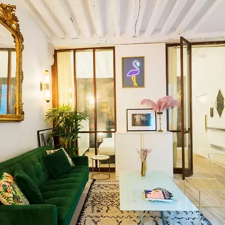 Chatelet - Louvre * Paris